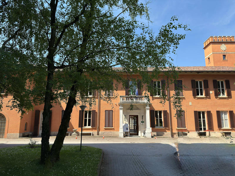 interno scuola tonoli monza